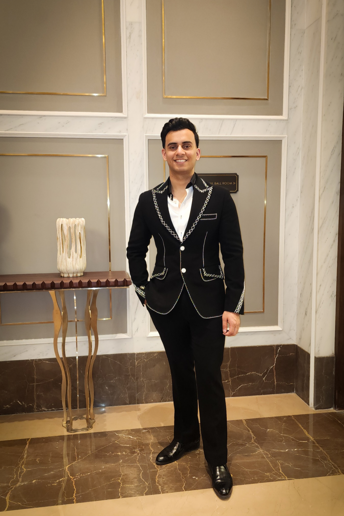 Black Contrast Embroidered Outline Tuxedo Blazer Coat for Men | Designer Indo-Western Evening Party Suit Jacket